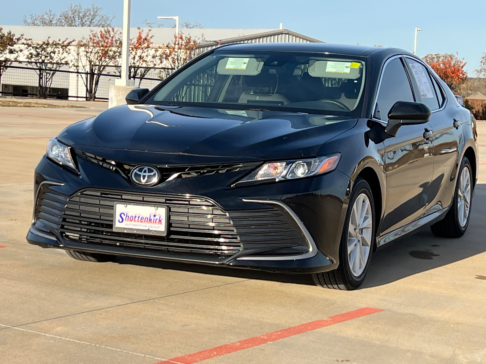 2023 Toyota Camry LE 3