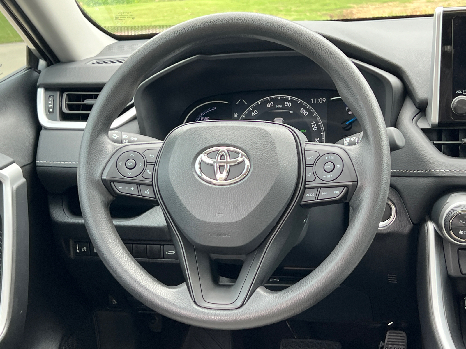 2023 Toyota RAV4 Hybrid XLE 21