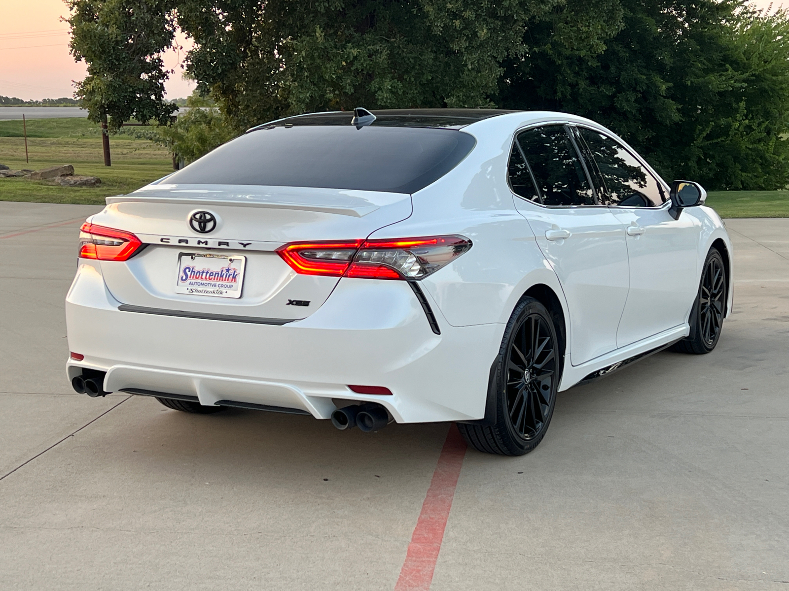 2023 Toyota Camry XSE 4