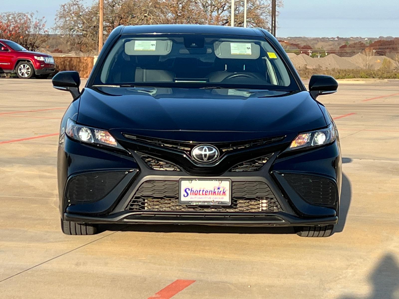 2023 Toyota Camry SE 2