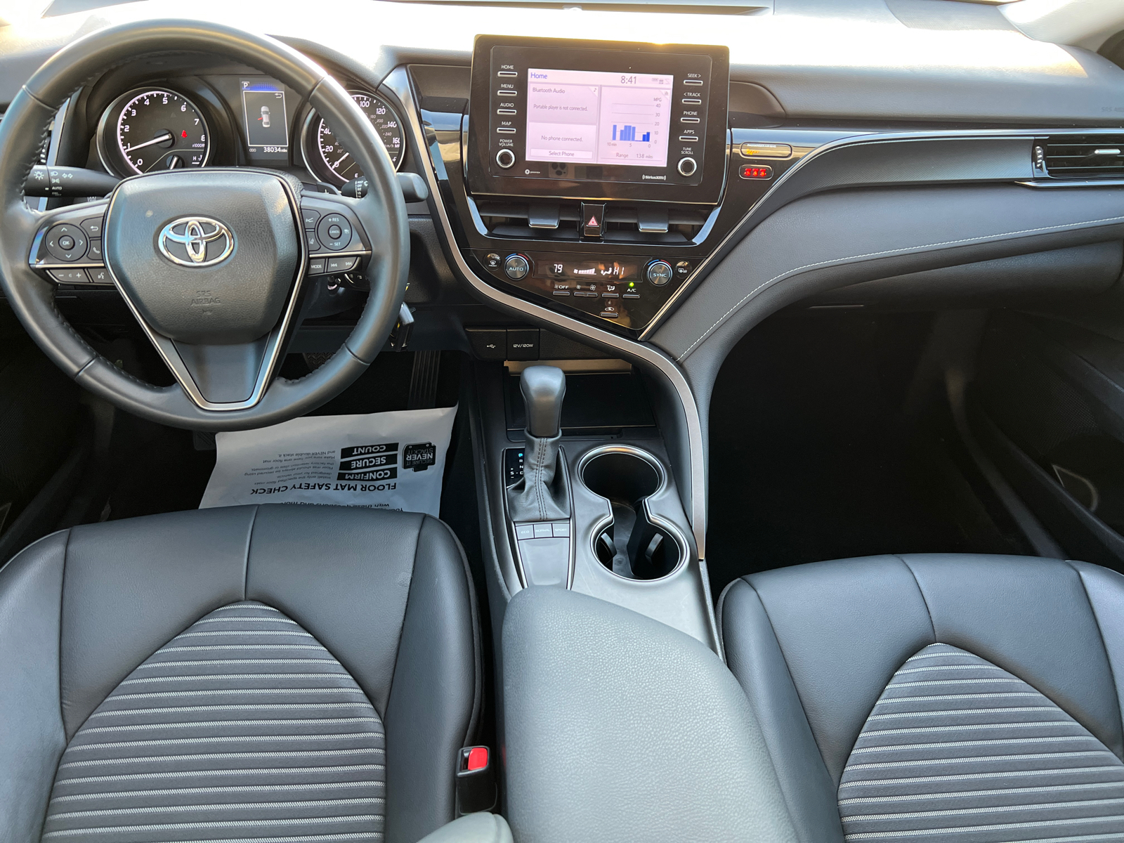 2023 Toyota Camry SE 14