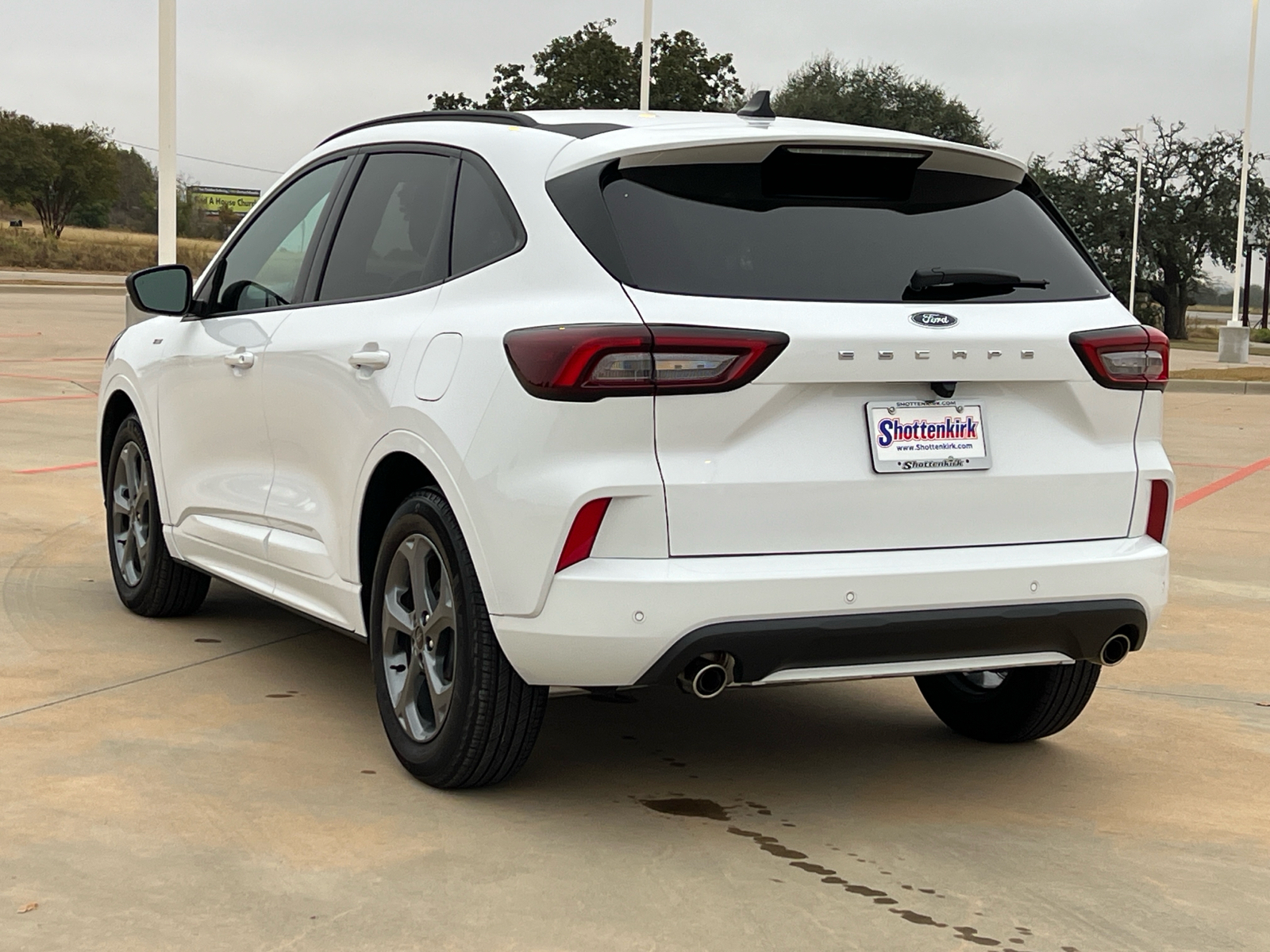 2023 Ford Escape ST-Line 4