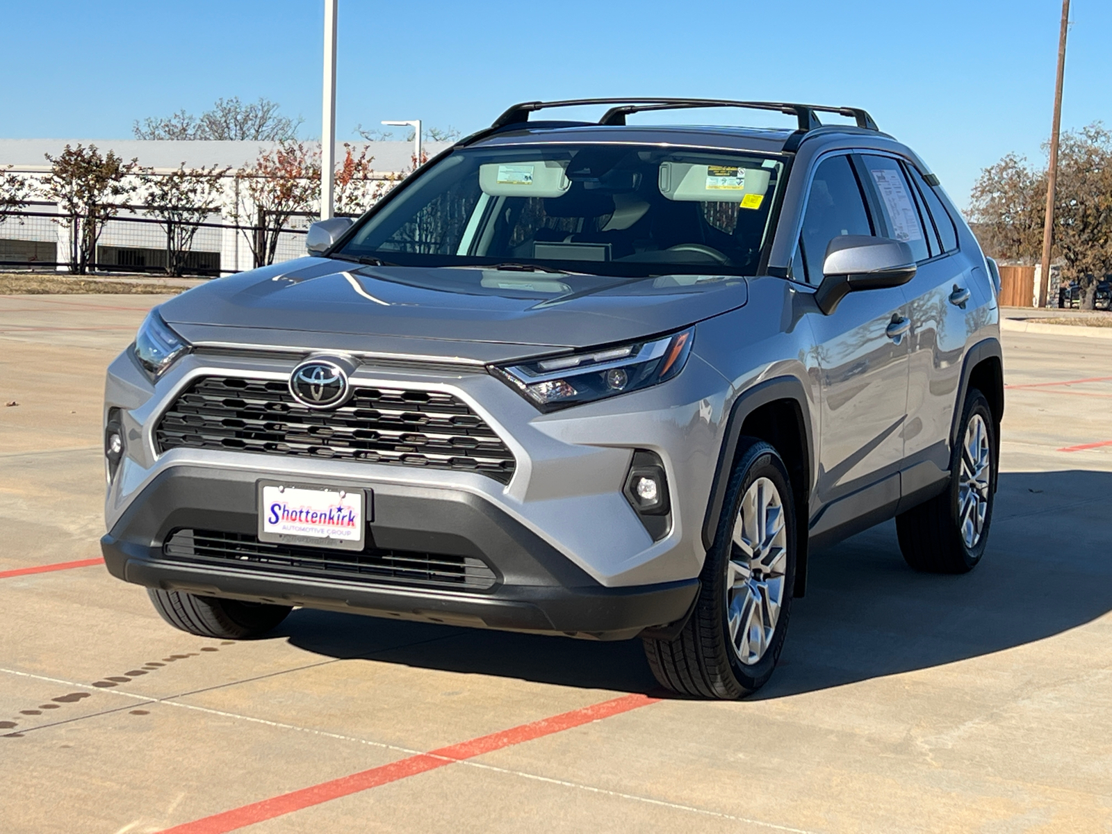 2023 Toyota RAV4 XLE Premium 3