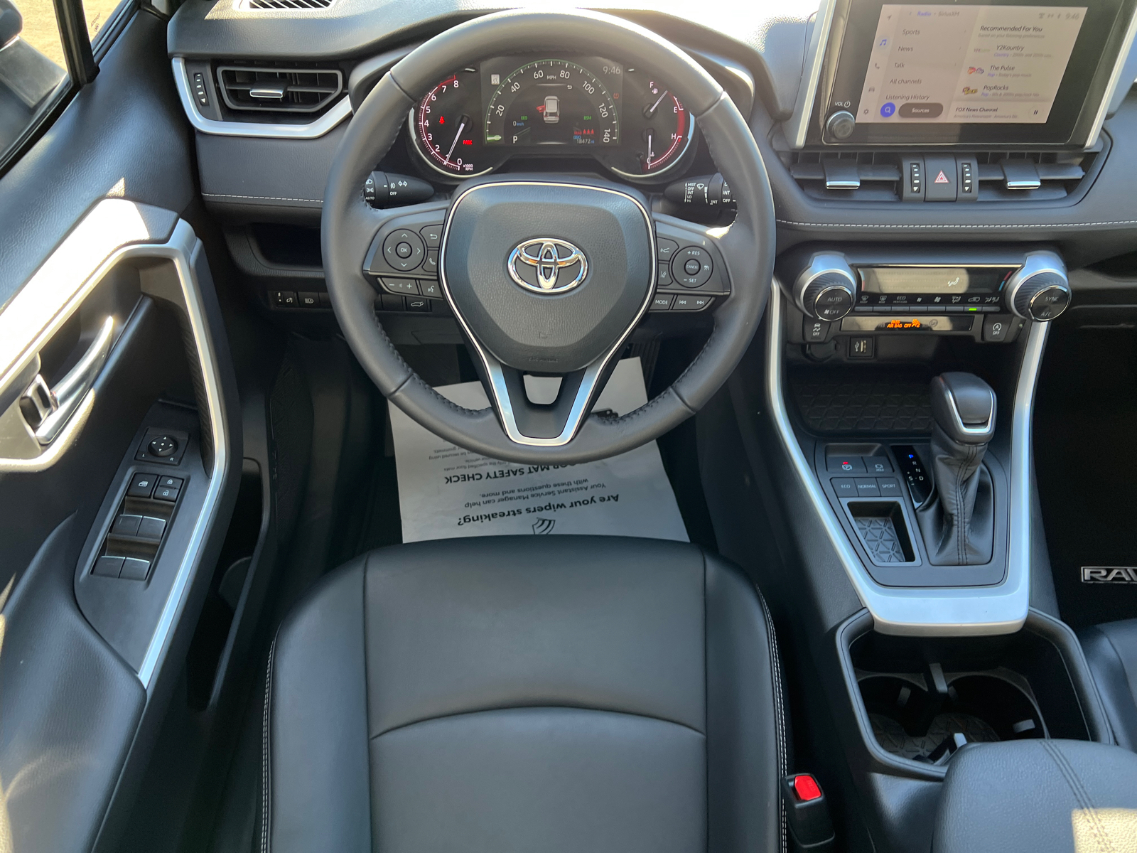 2023 Toyota RAV4 XLE Premium 17