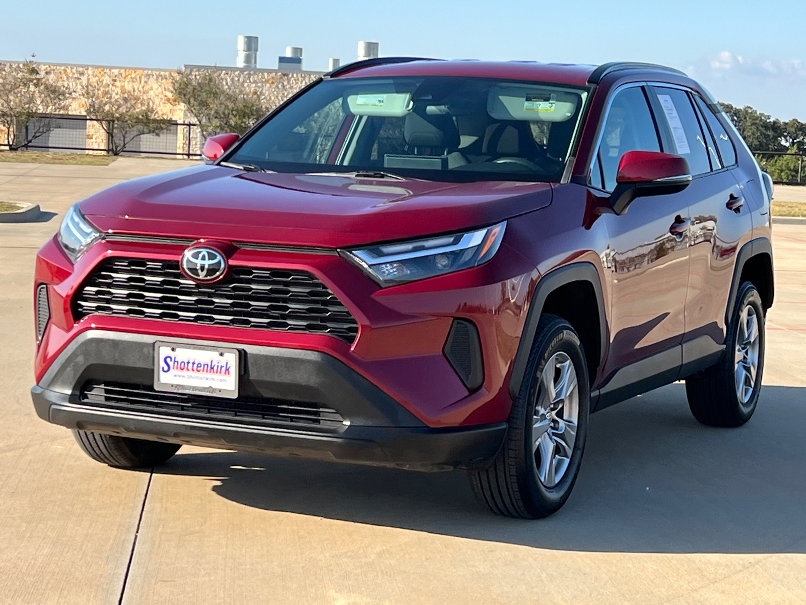 2023 Toyota RAV4 XLE 3