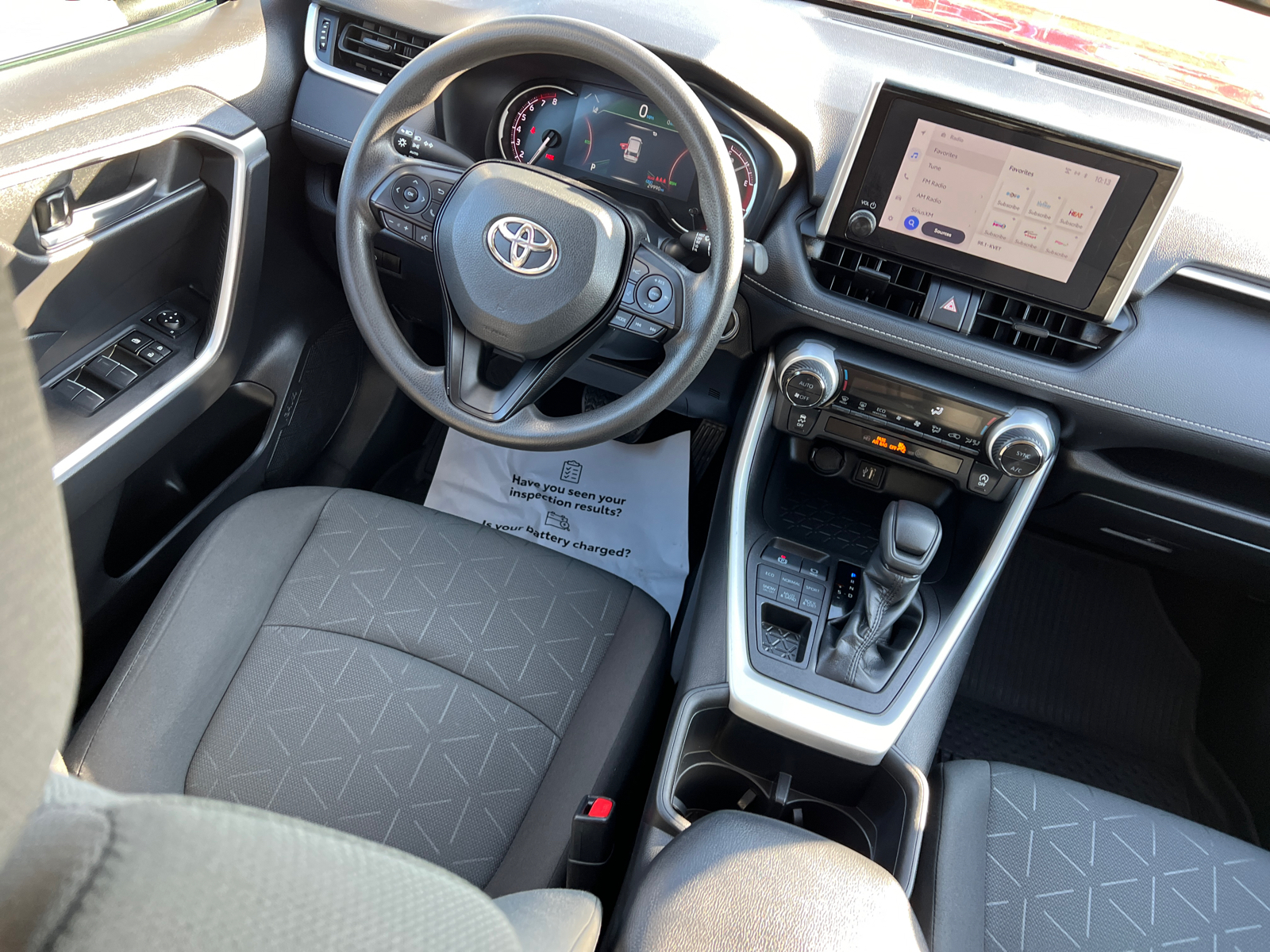 2023 Toyota RAV4 XLE 14