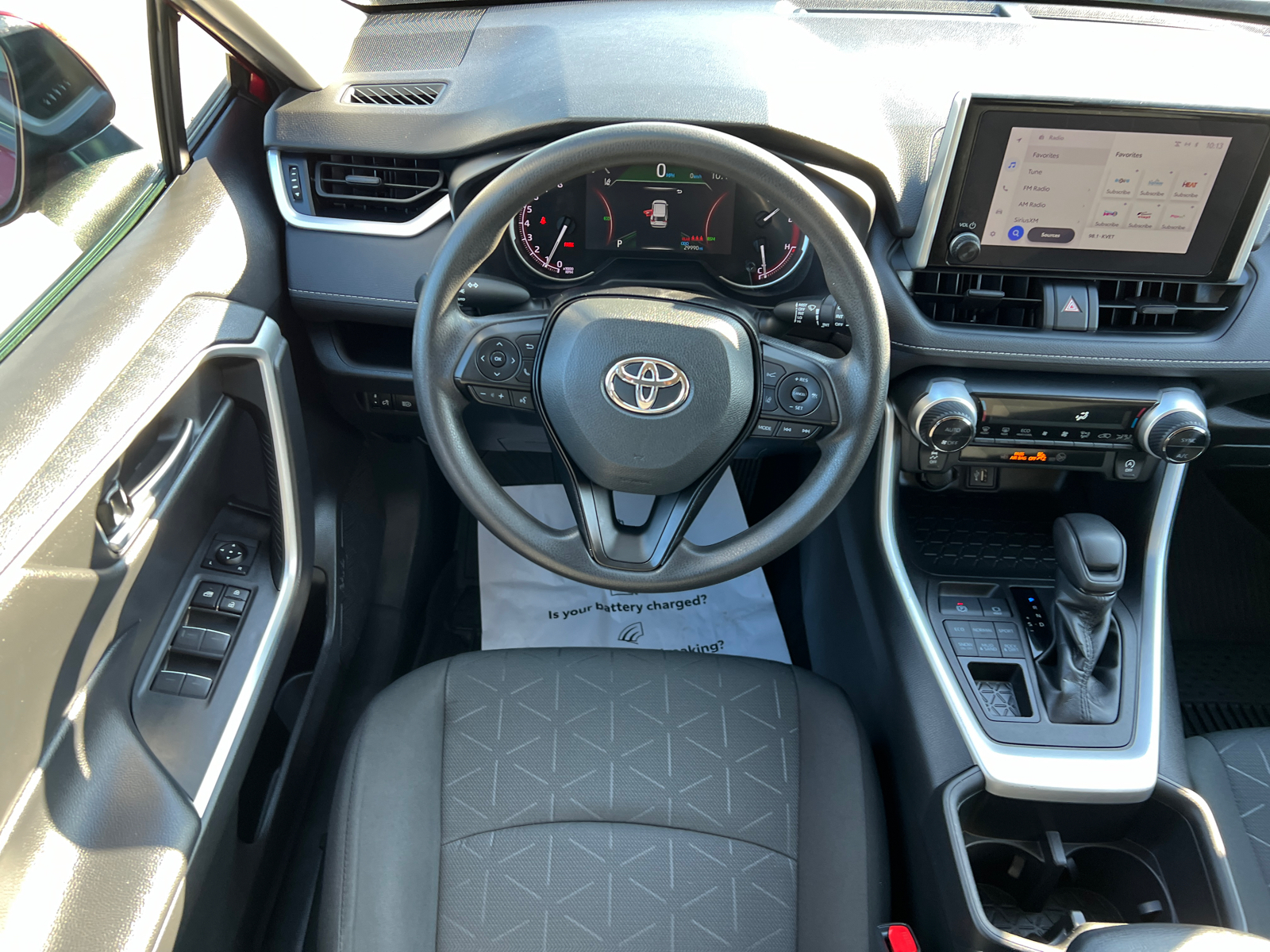 2023 Toyota RAV4 XLE 17