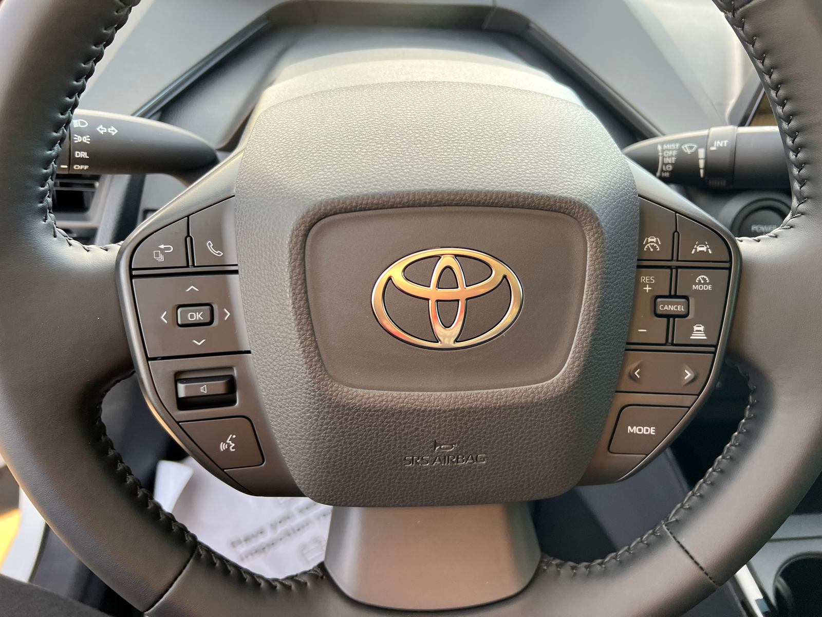 2024 Toyota Prius LE 29