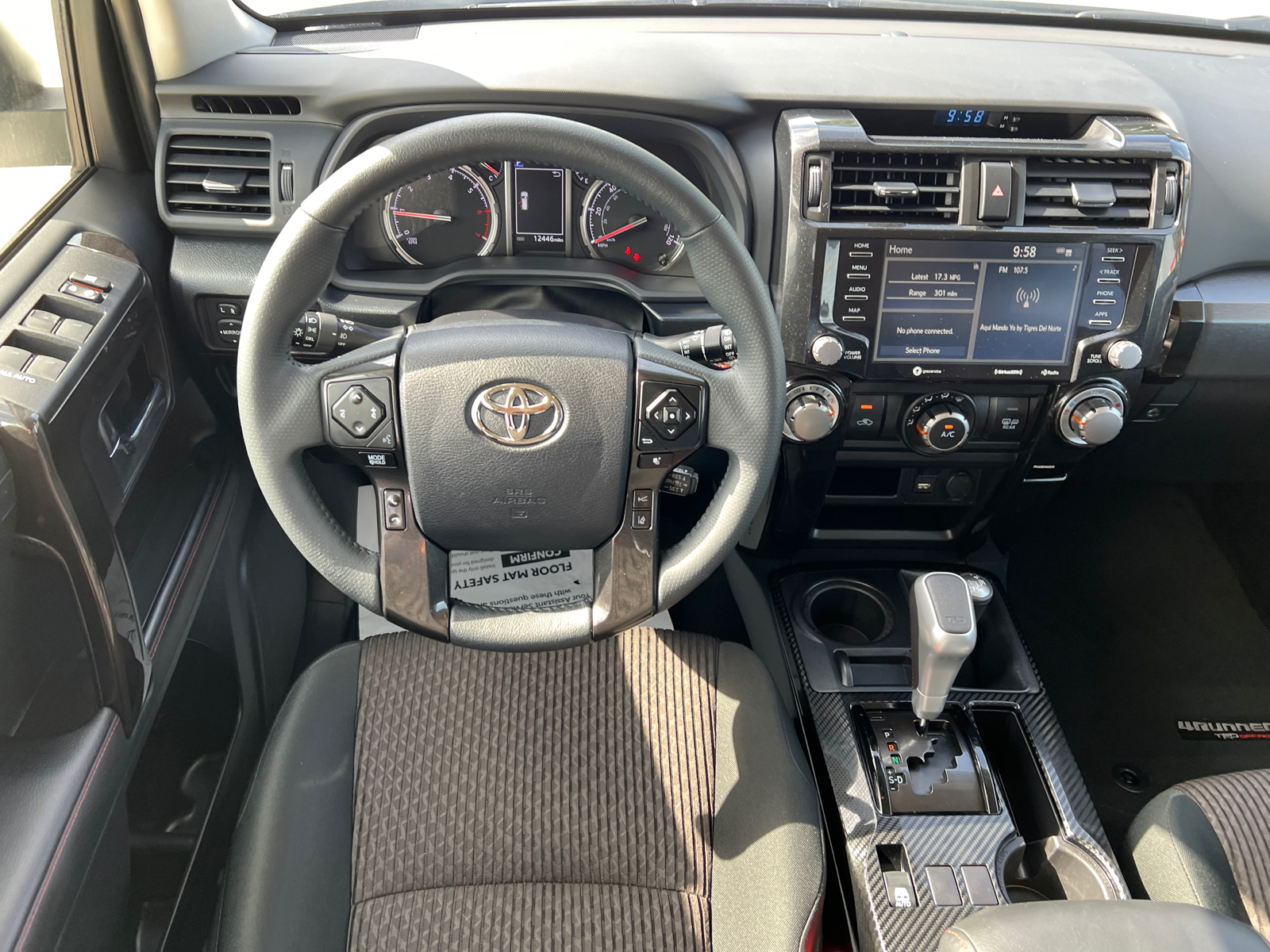 2024 Toyota 4Runner TRD Off-Road 17