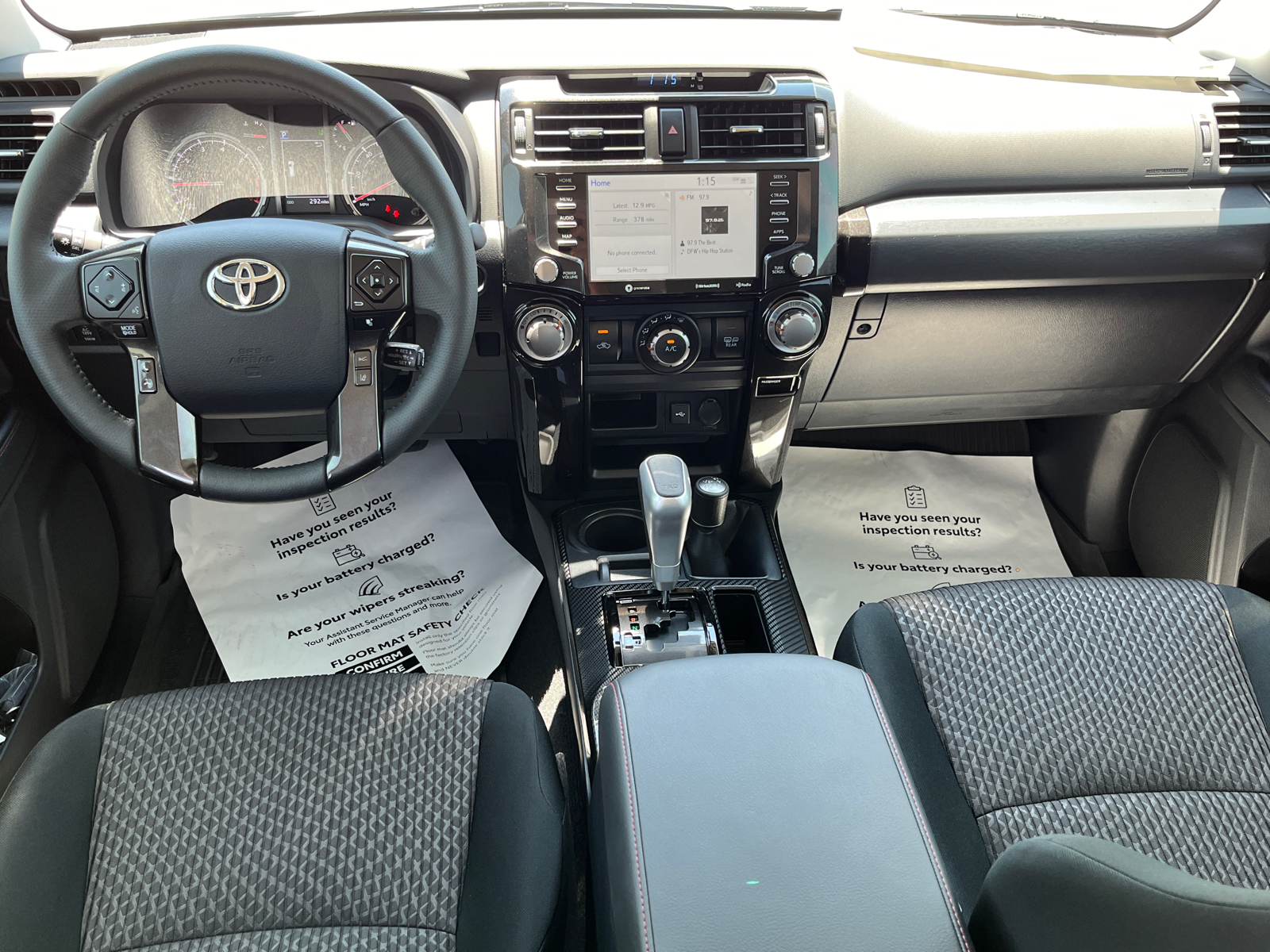 2024 Toyota 4Runner TRD Off-Road 15