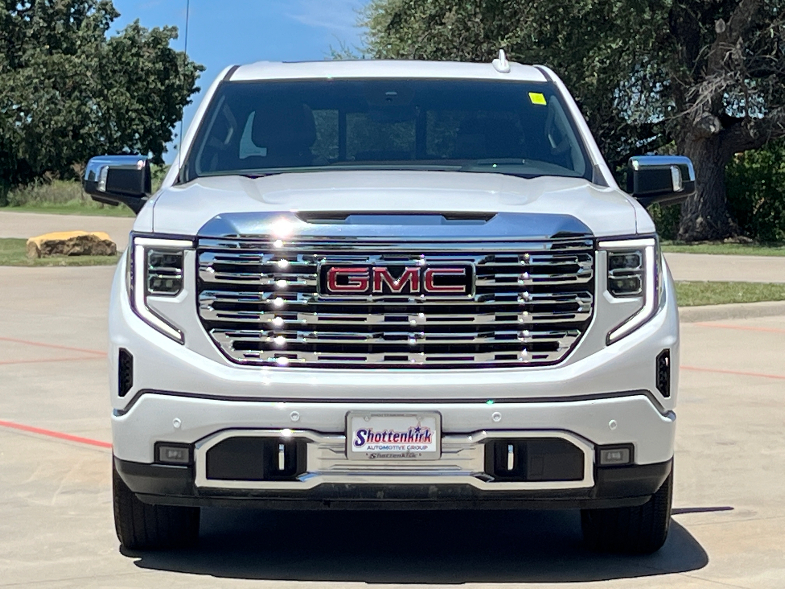 2024 GMC Sierra 1500 Denali 2