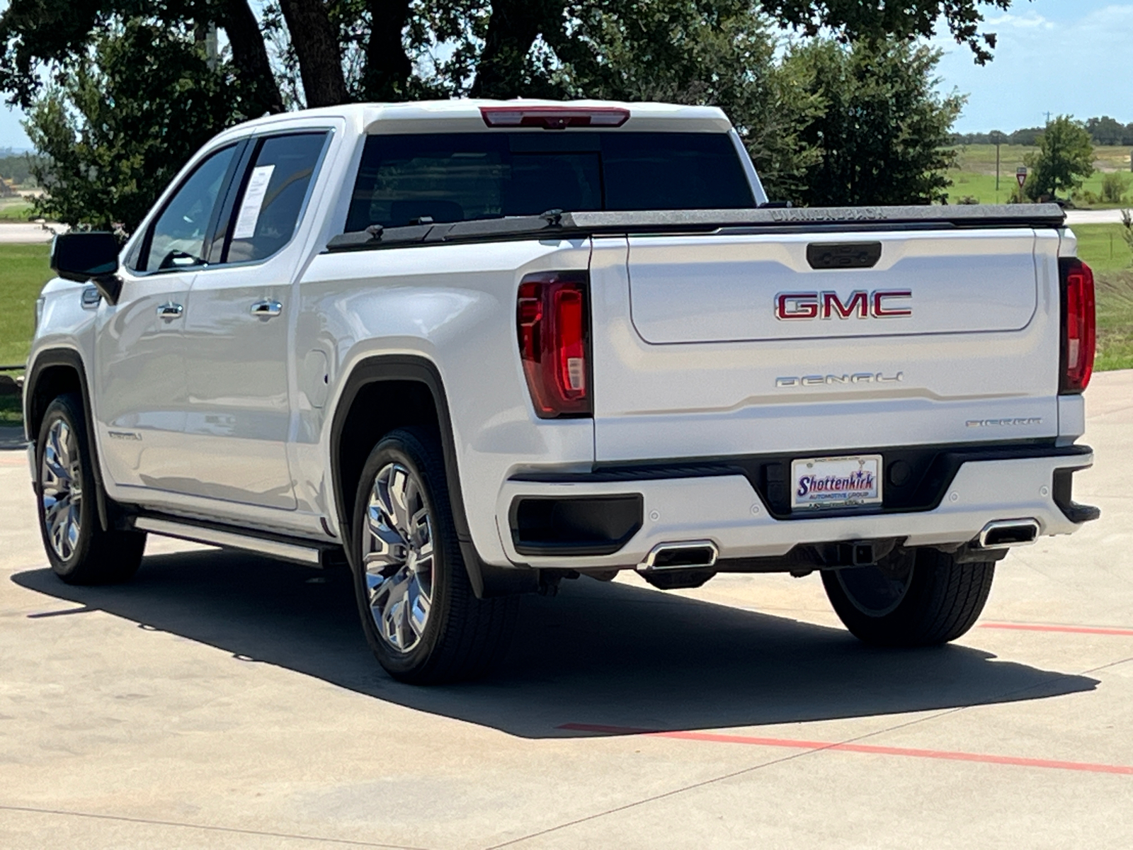 2024 GMC Sierra 1500 Denali 8