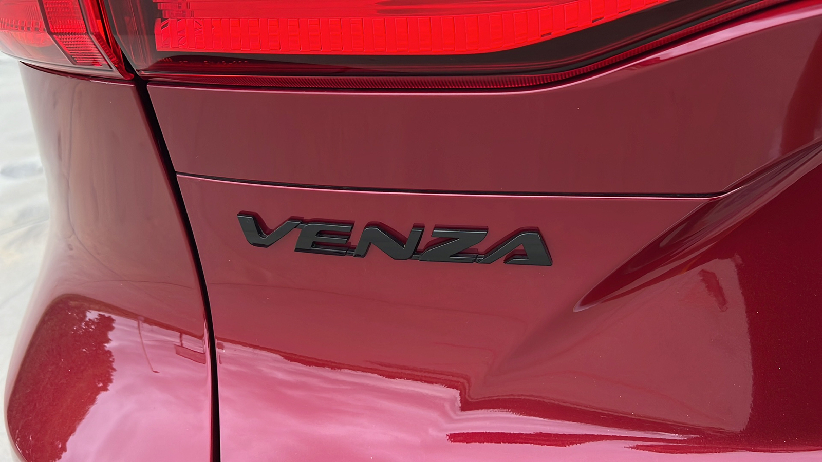 2024 Toyota Venza  10