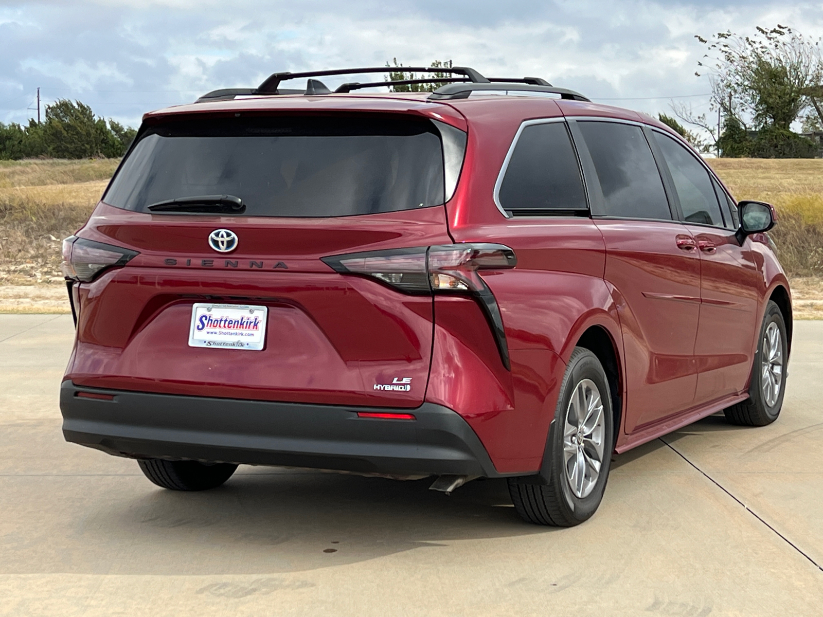 2024 Toyota Sienna LE 6