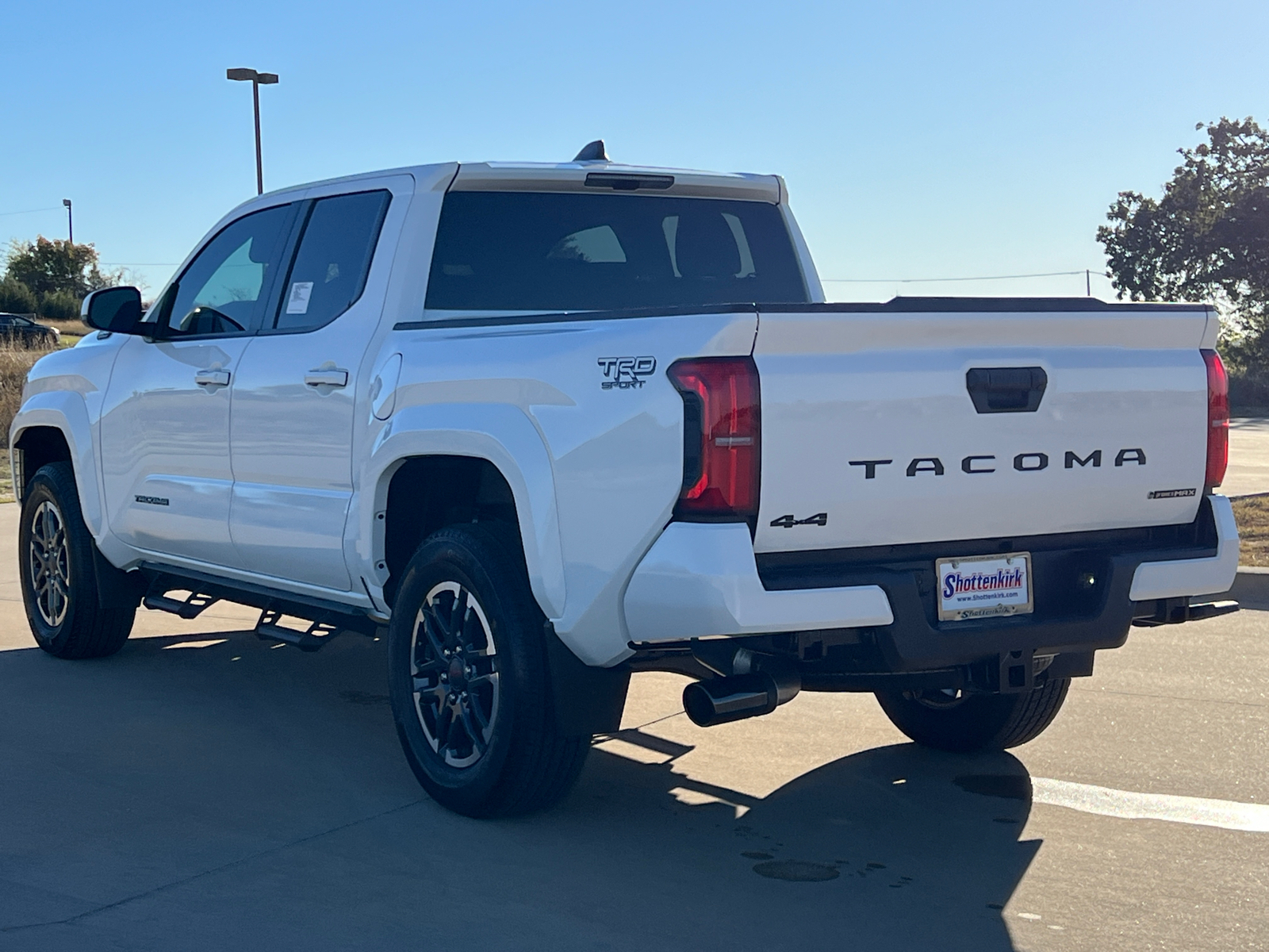 2024 Toyota Tacoma Hybrid TRD Sport 4