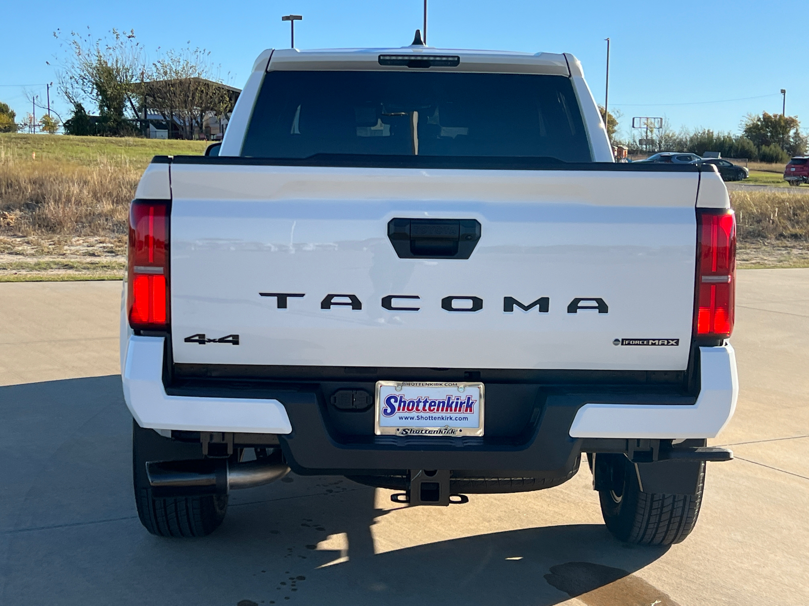 2024 Toyota Tacoma Hybrid TRD Sport 5