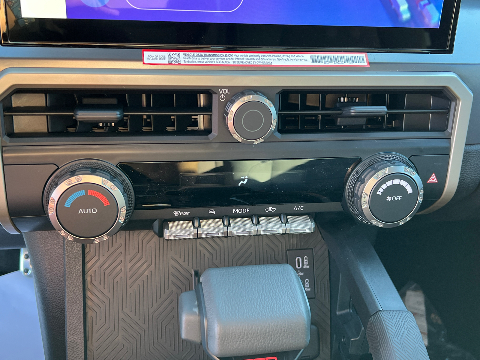 2024 Toyota Tacoma Hybrid TRD Sport 27