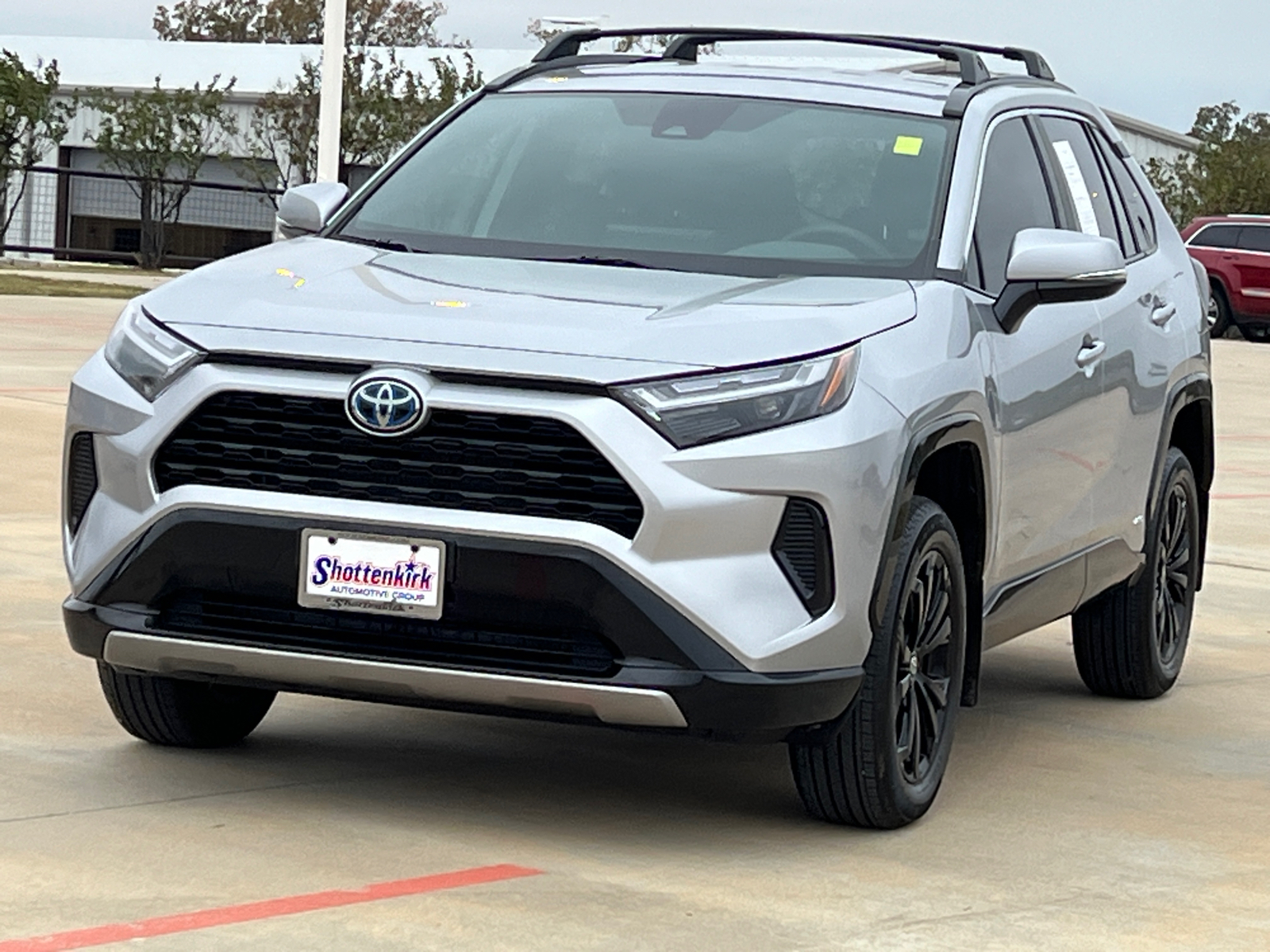 2024 Toyota RAV4 Hybrid SE 3