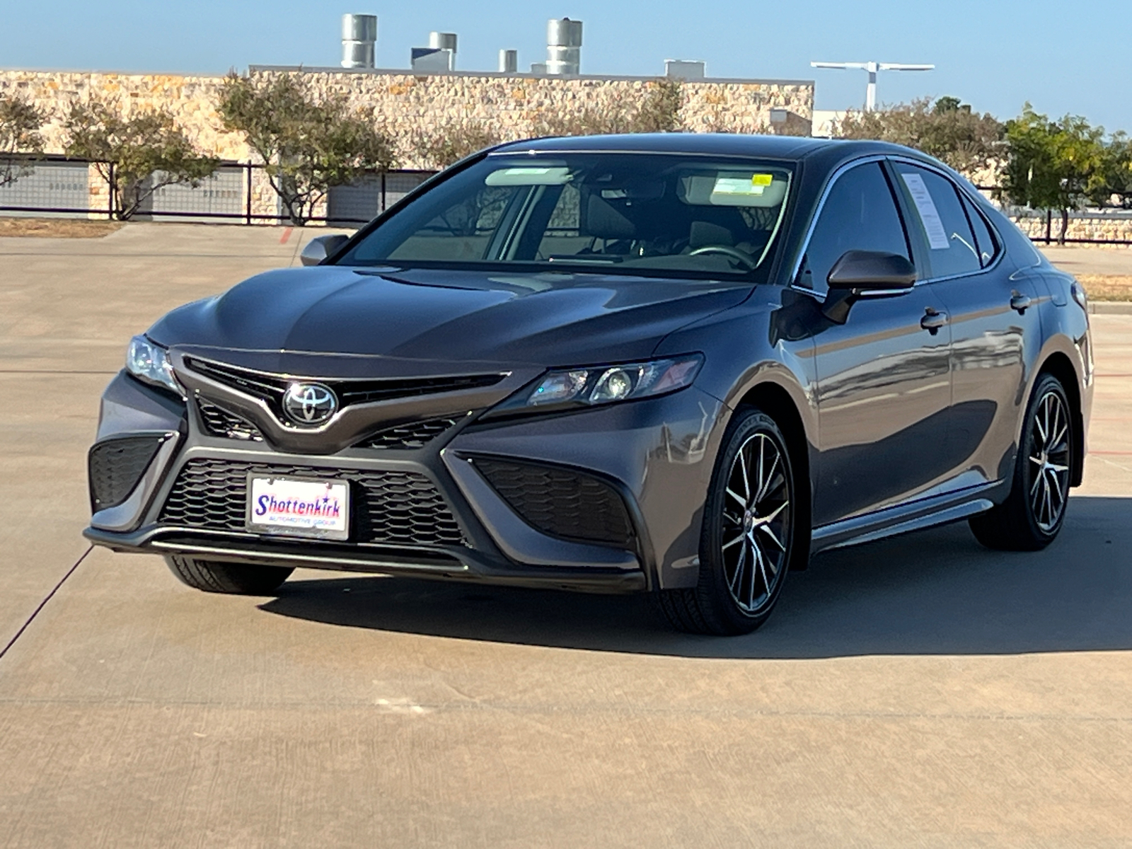 2024 Toyota Camry SE 3