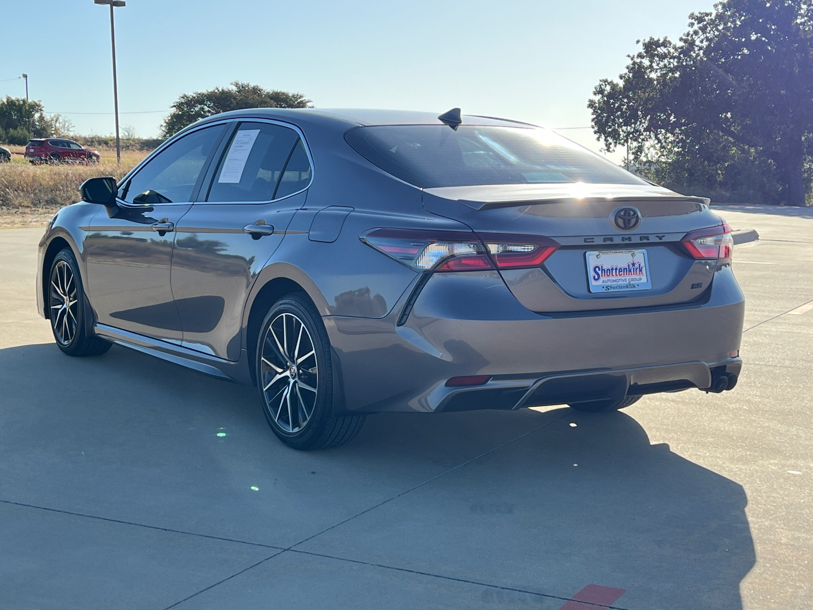 2024 Toyota Camry SE 4