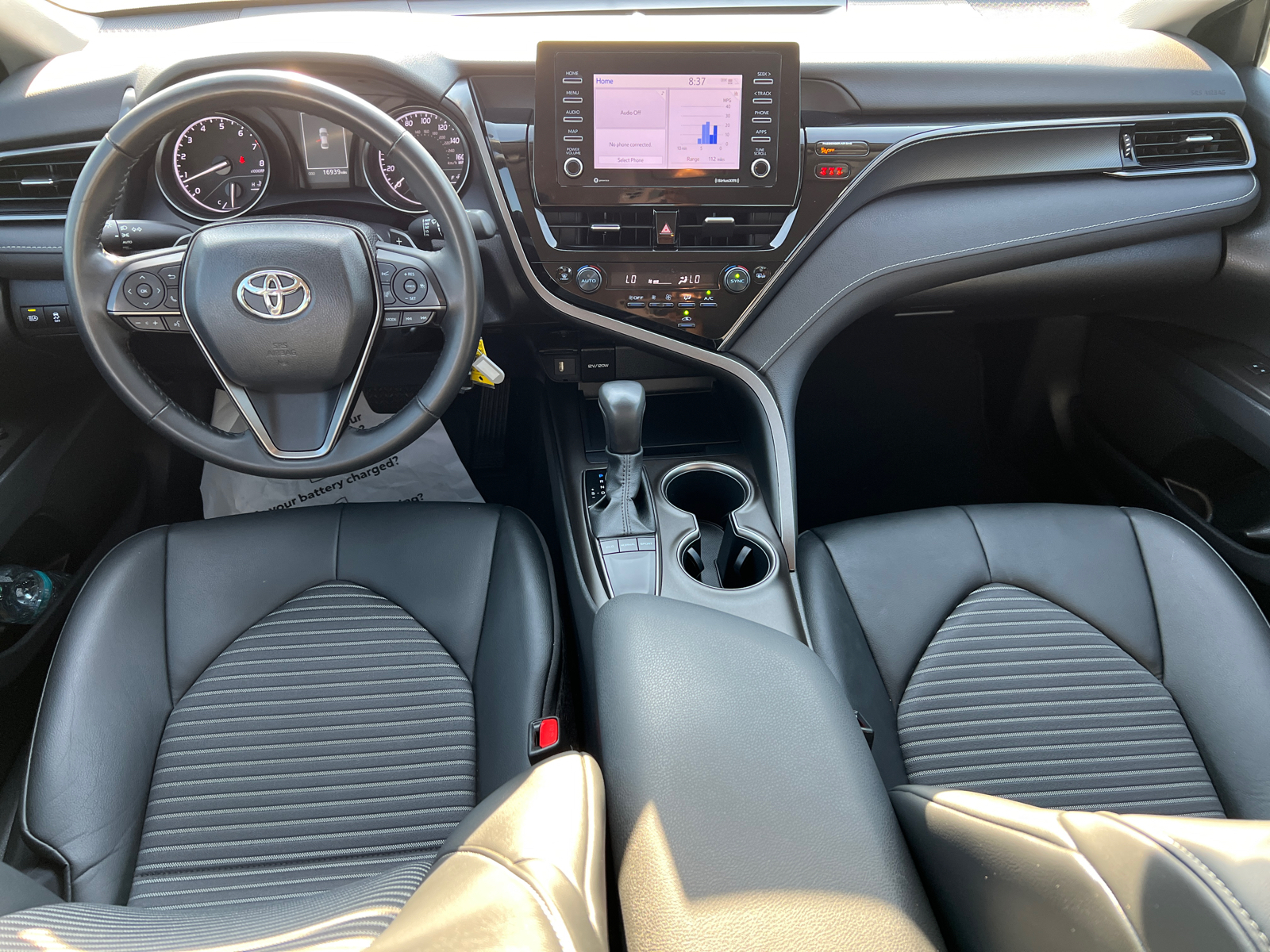 2024 Toyota Camry SE 12