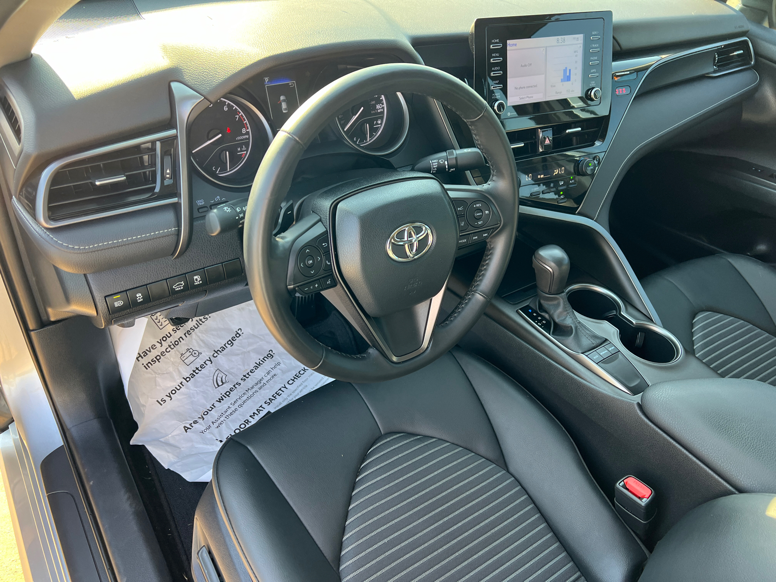 2024 Toyota Camry SE 17