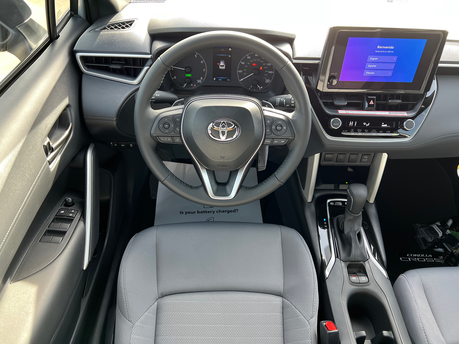 2024 Toyota Corolla Cross Hybrid SE 17