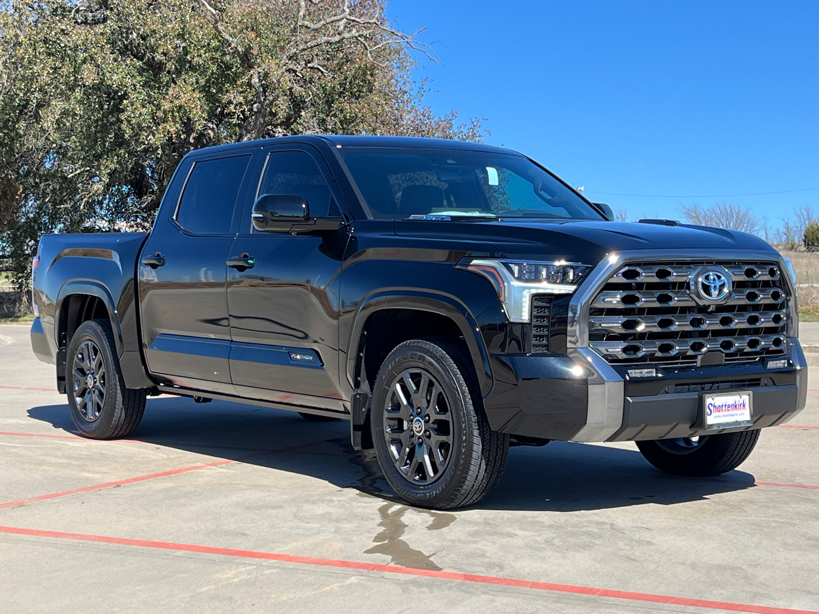 2024 Toyota Tundra Hybrid Platinum 4