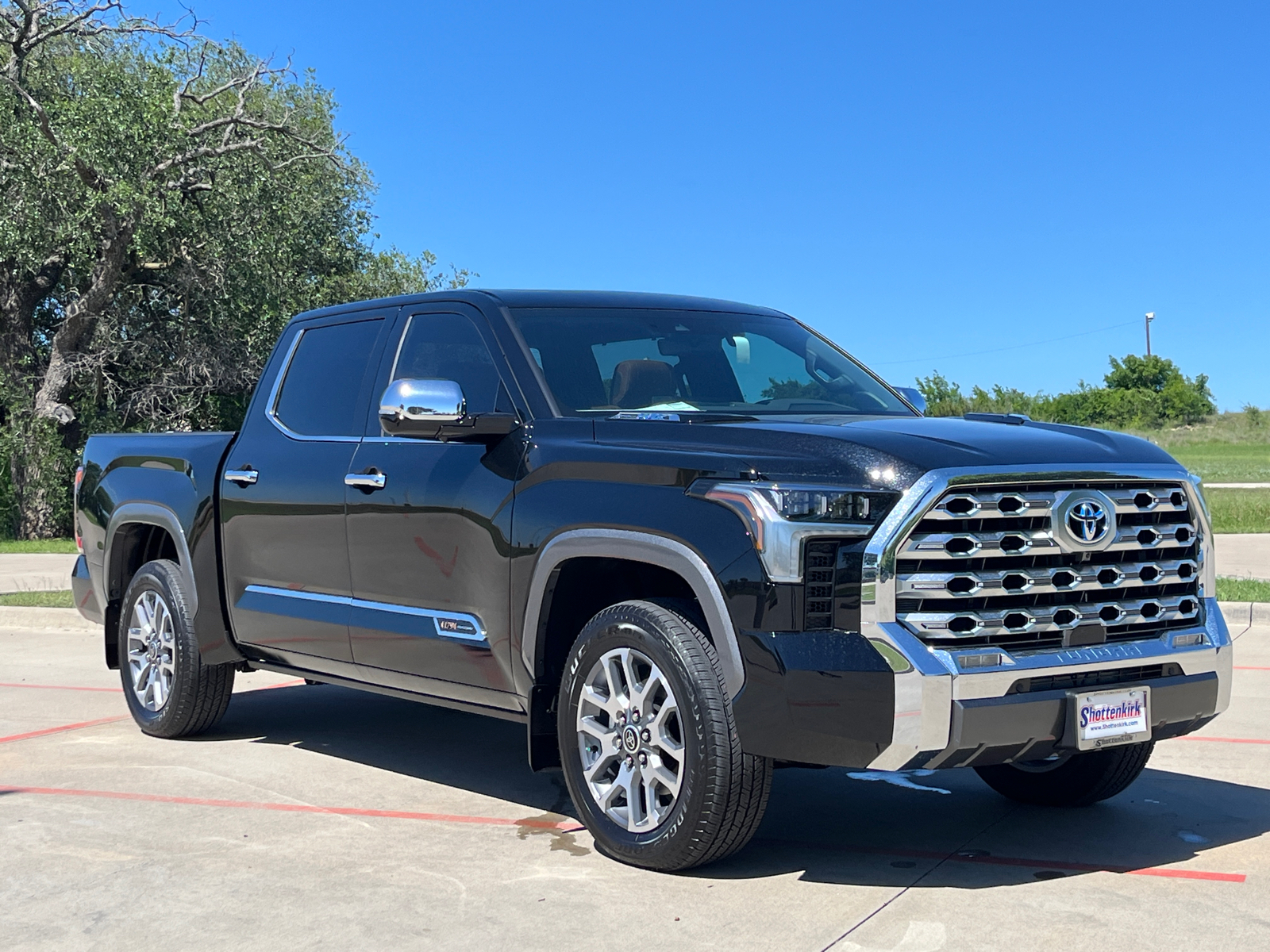 2024 Toyota Tundra Hybrid 1794 Edition 4