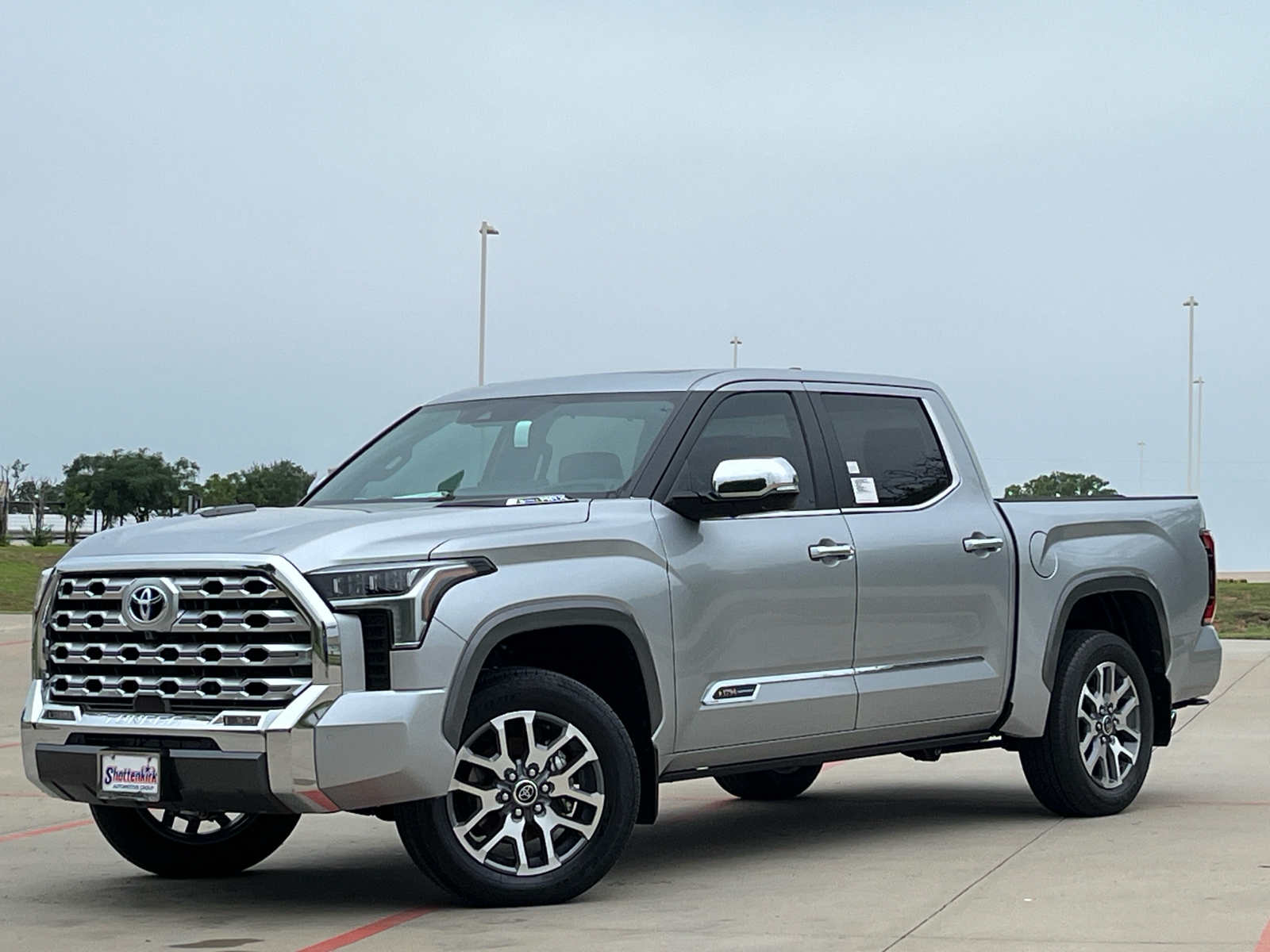 2024 Toyota Tundra Hybrid 1794 Edition 2