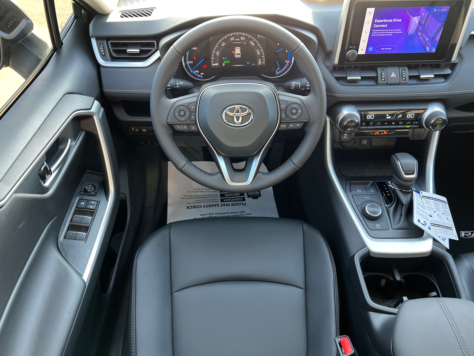 2025 Toyota RAV4 Hybrid XLE Premium 17