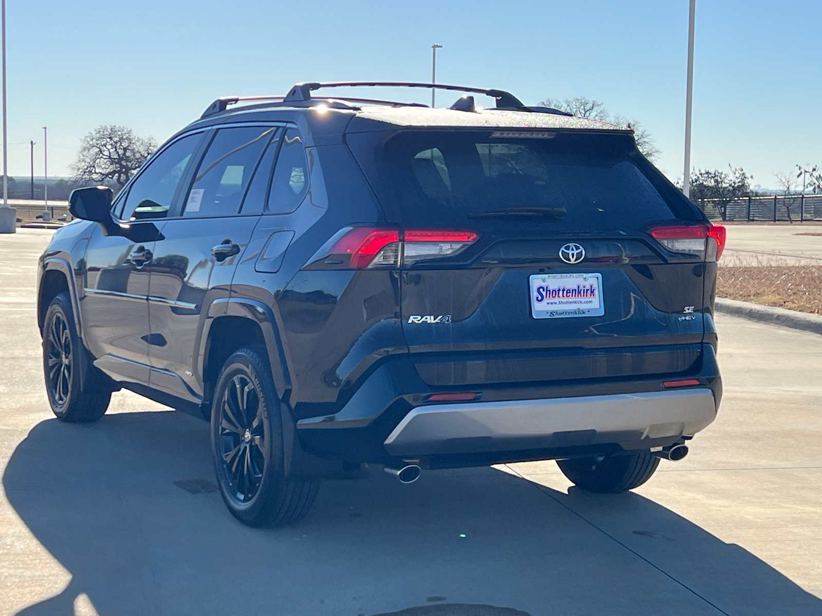 2025 Toyota RAV4 Hybrid SE 4