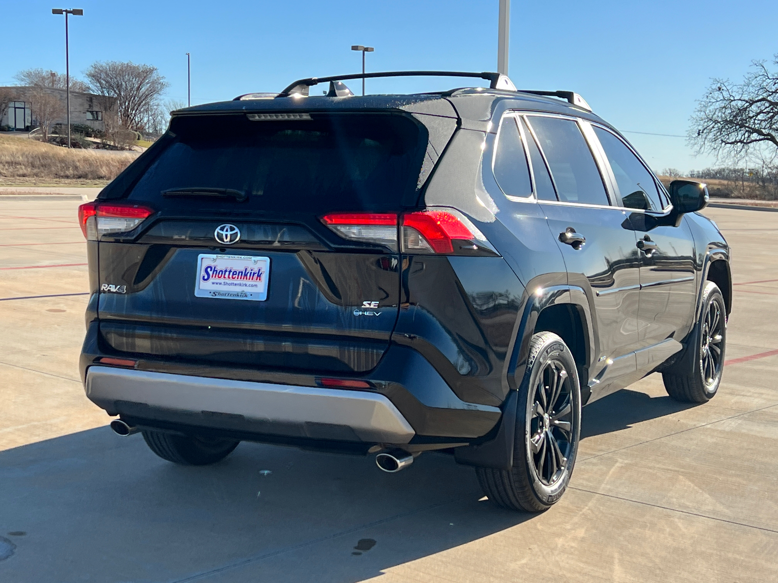 2025 Toyota RAV4 Hybrid SE 6