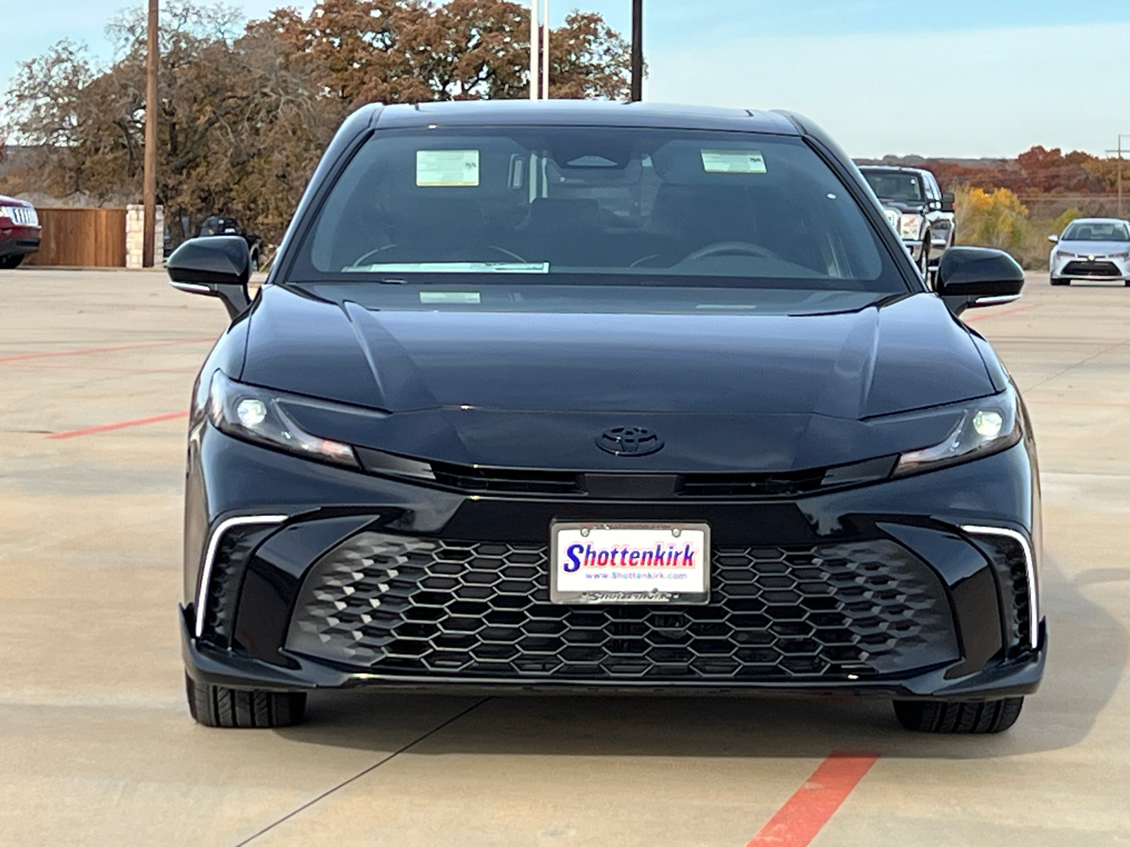 2025 Toyota Camry SE 2