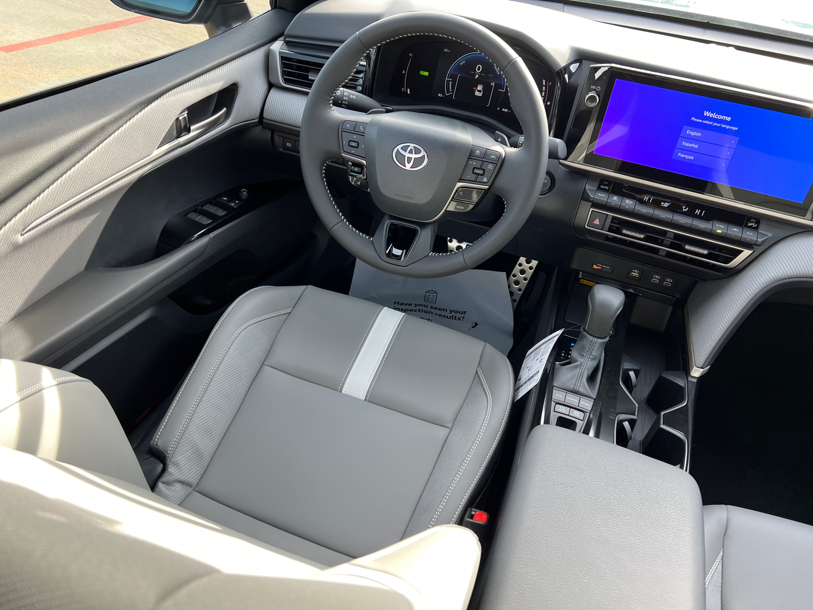 2025 Toyota Camry LE 14