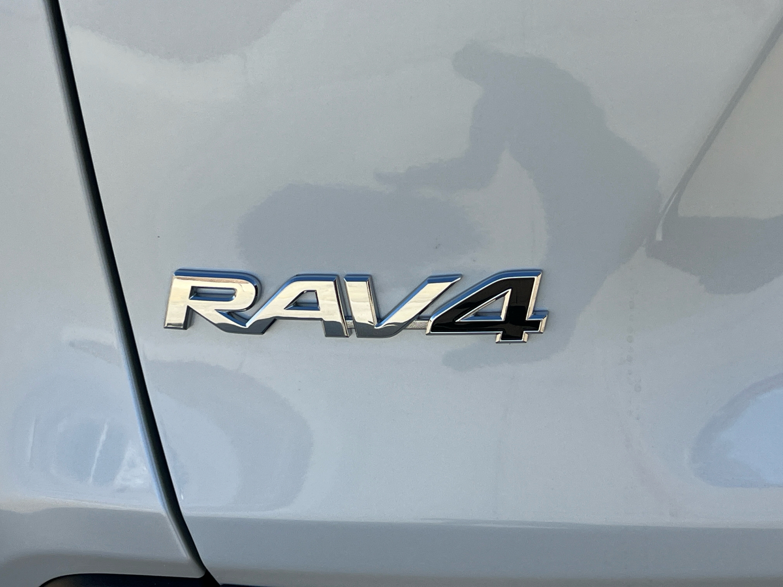 2025 Toyota RAV4 Limited 8