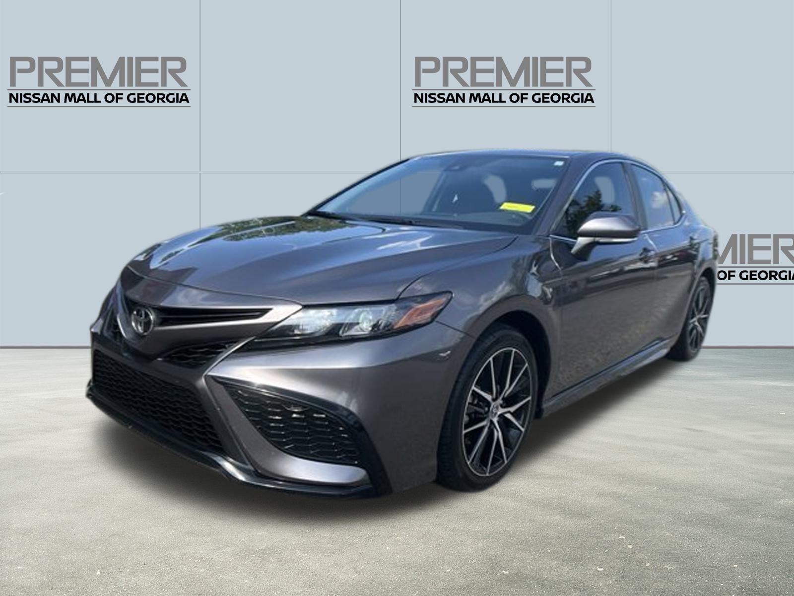 2021 Toyota Camry SE 1