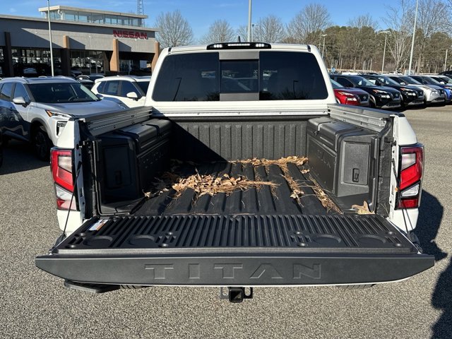 2024 Nissan Titan Platinum Reserve 16