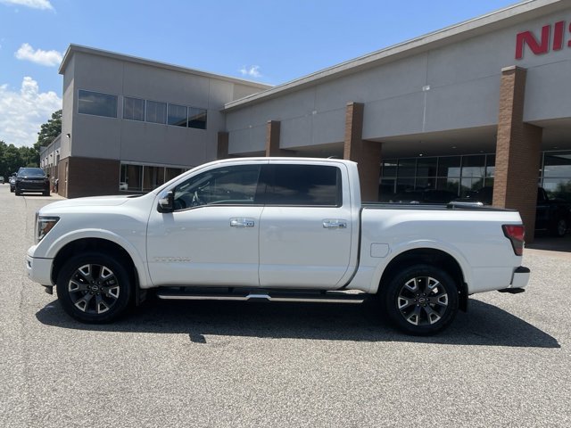 2024 Nissan Titan Platinum Reserve 9