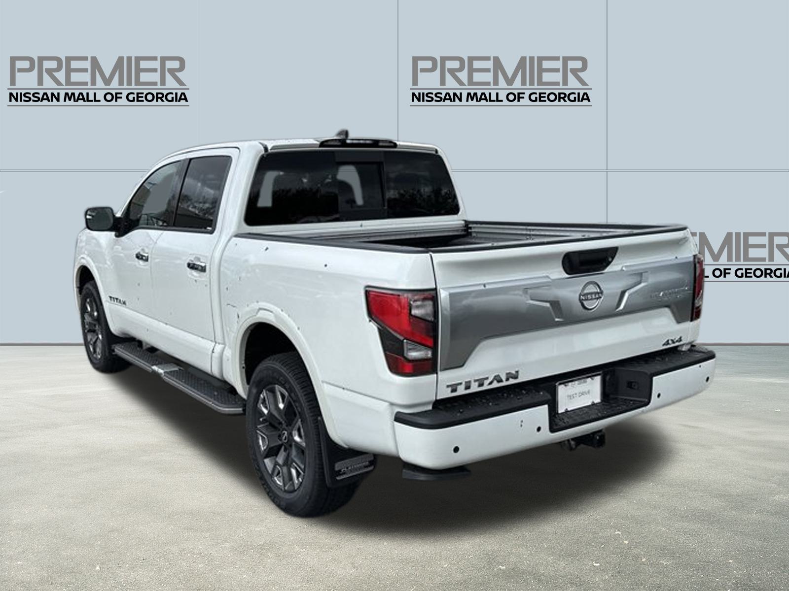 2024 Nissan Titan Platinum Reserve 3