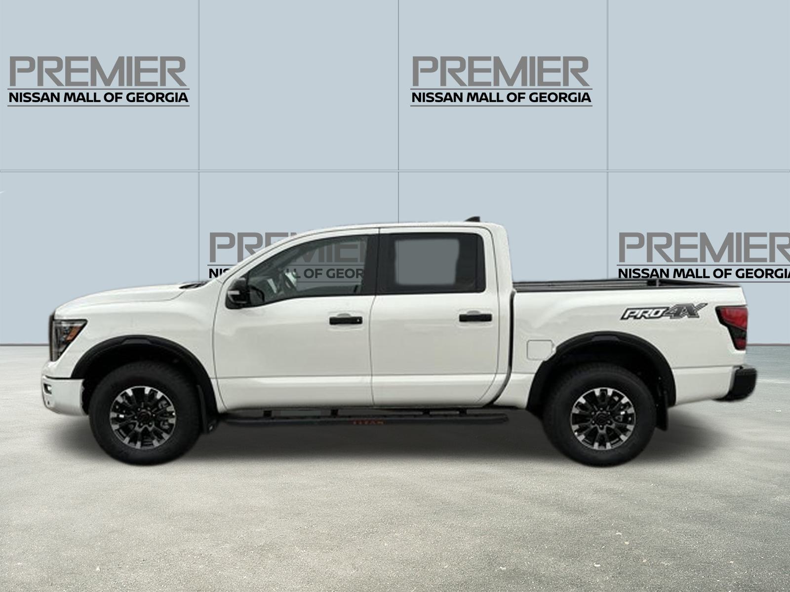 2024 Nissan Titan PRO-4X 2