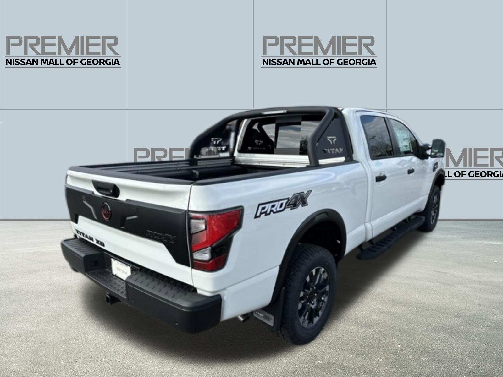 2024 Nissan Titan XD PRO-4X 7