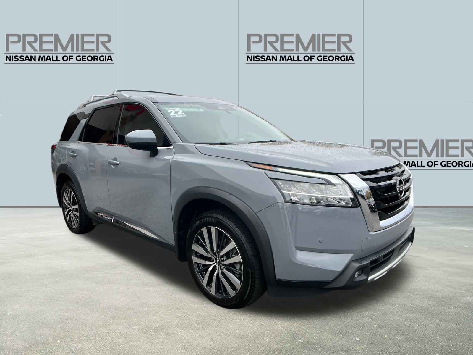 2022 Nissan Pathfinder Platinum 3