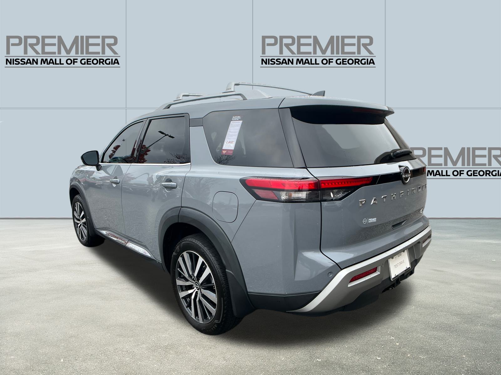 2022 Nissan Pathfinder Platinum 7