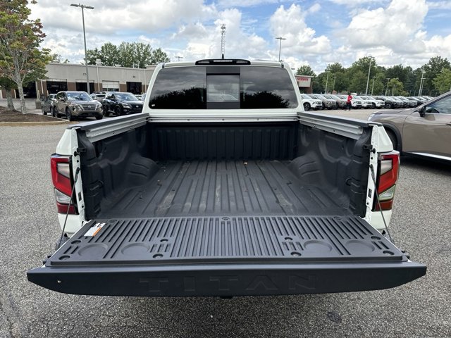 2024 Nissan Titan PRO-4X 15