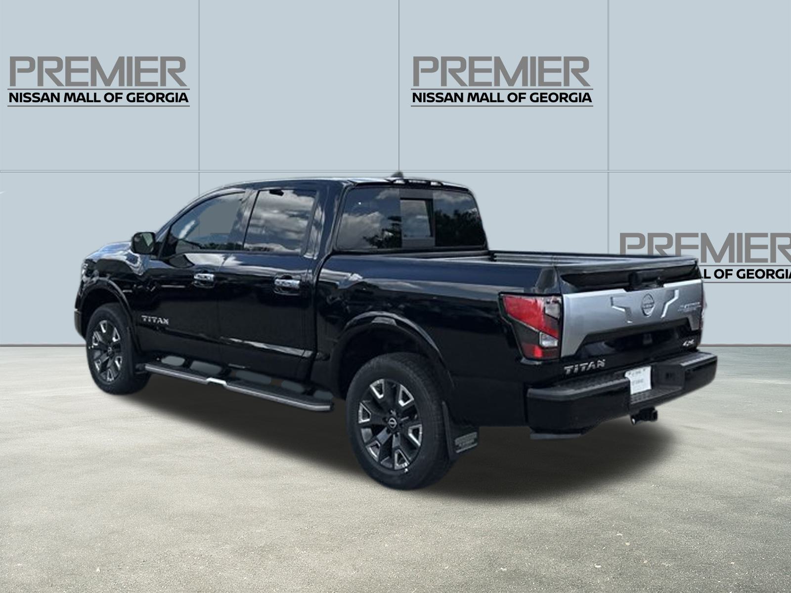 2024 Nissan Titan Platinum Reserve 3