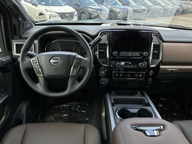 2024 Nissan Titan Platinum Reserve 19