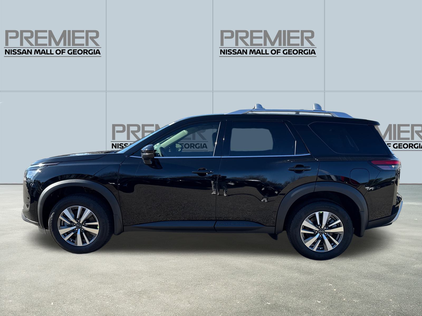 2025 Nissan Pathfinder SL 8