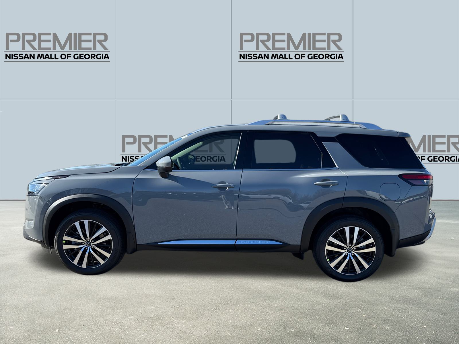 2025 Nissan Pathfinder Platinum 8