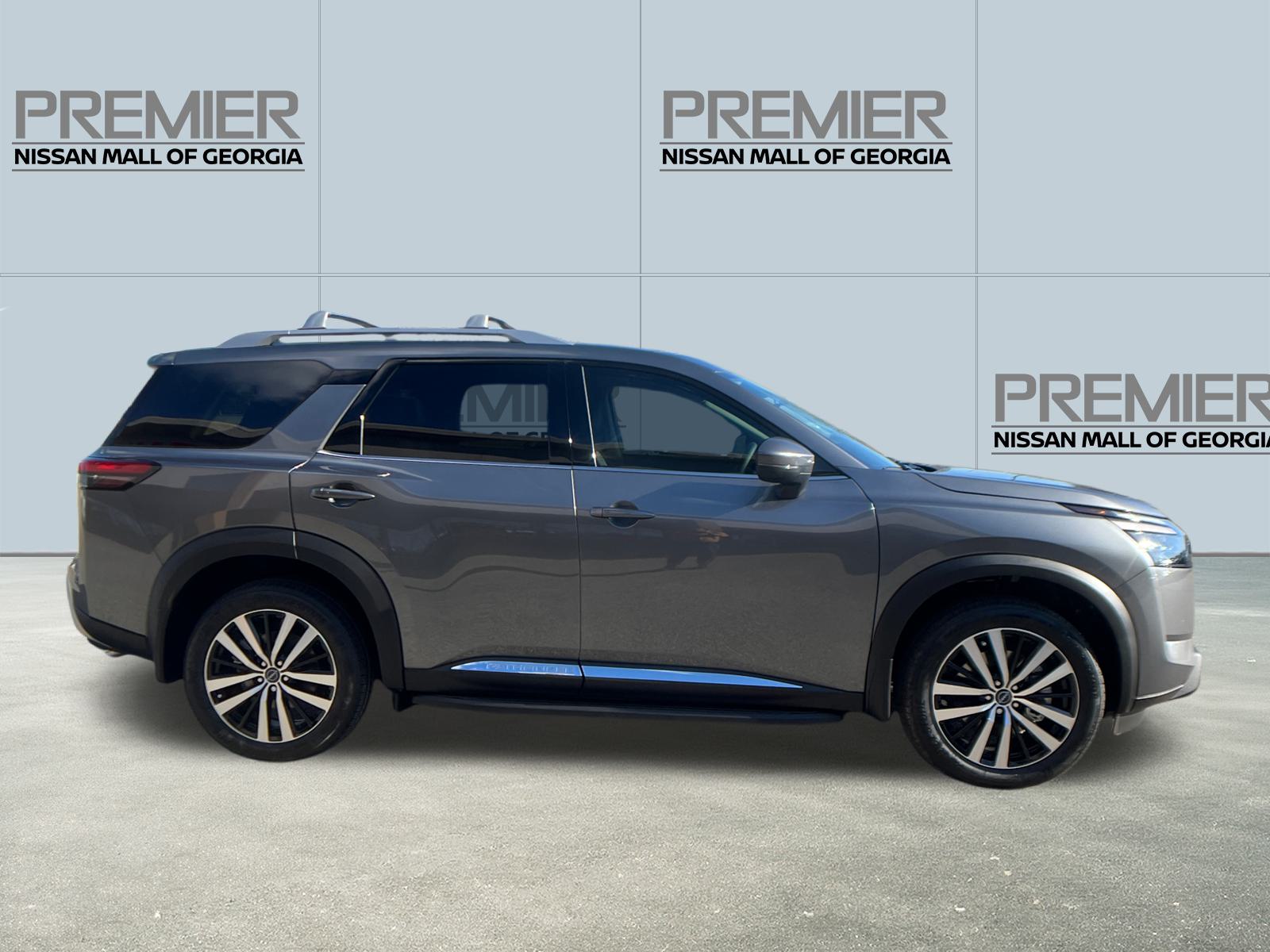 2025 Nissan Pathfinder Platinum 4